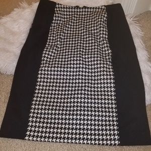 Michael Kors black and white skirt